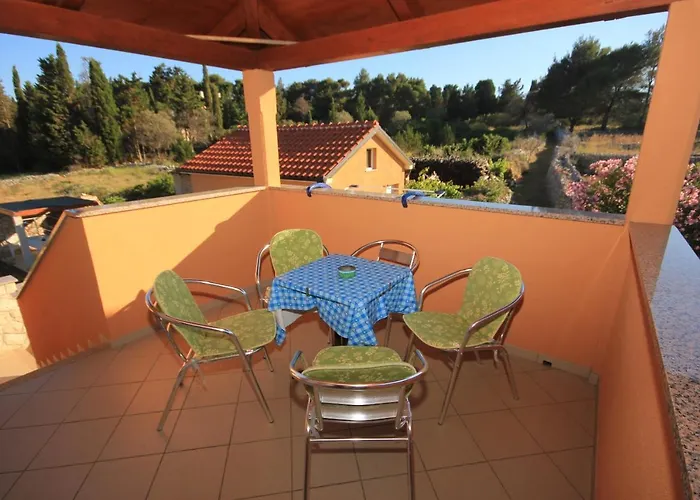 Διαμέρισμα With Wifi Ilovik, Losinj - 8078 Ilovik